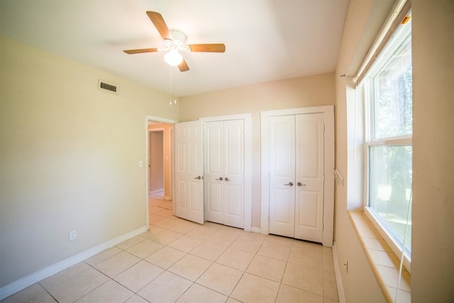 Building Photo - 1079 SW 11th Terrace