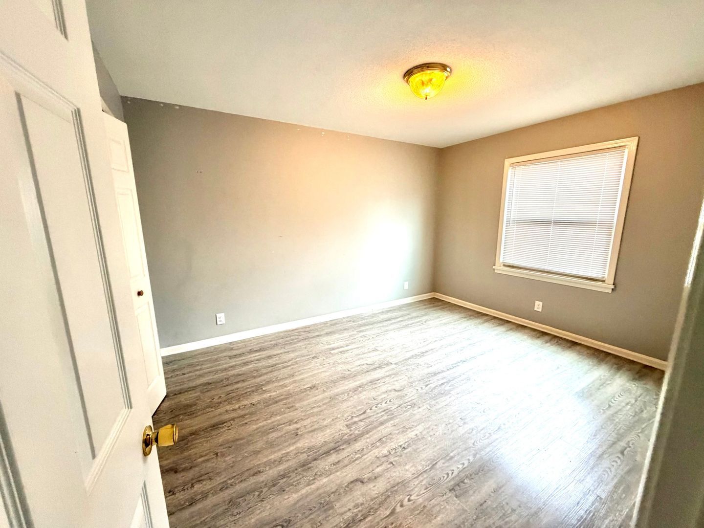 Building Photo - 1827 Bashford Manor Ln