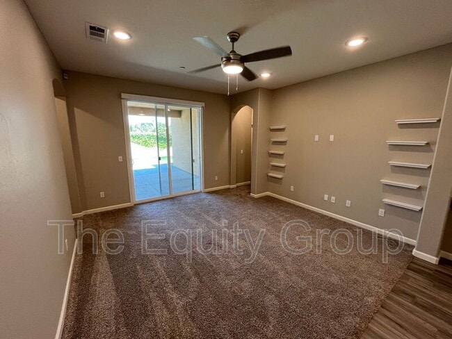 Building Photo - 4526 W Flagstaff Ave