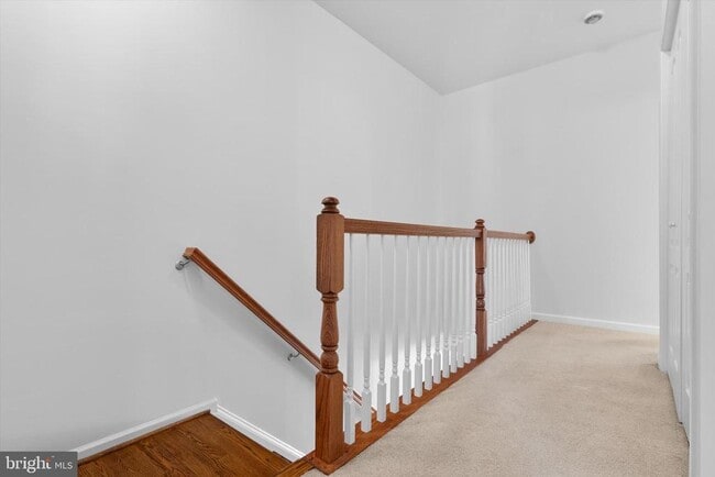 Building Photo - 43101 Thoroughfare Gap Terrace