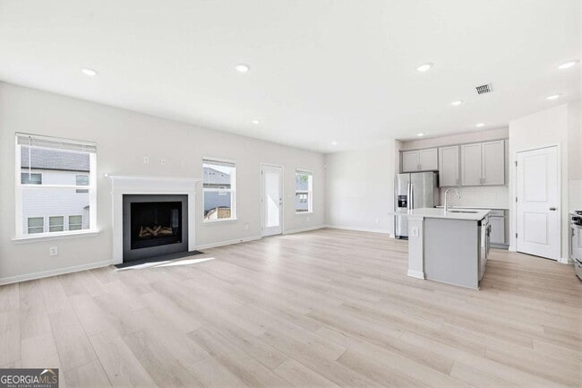 Building Photo - 7768 Richmond Trl