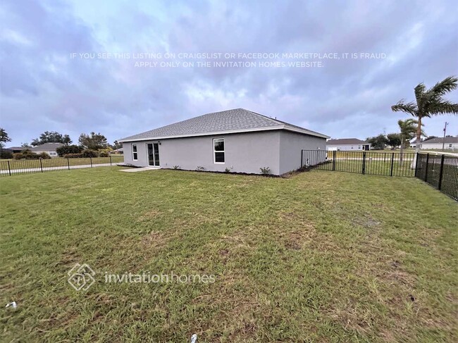 Building Photo - 16256 Minorca Dr