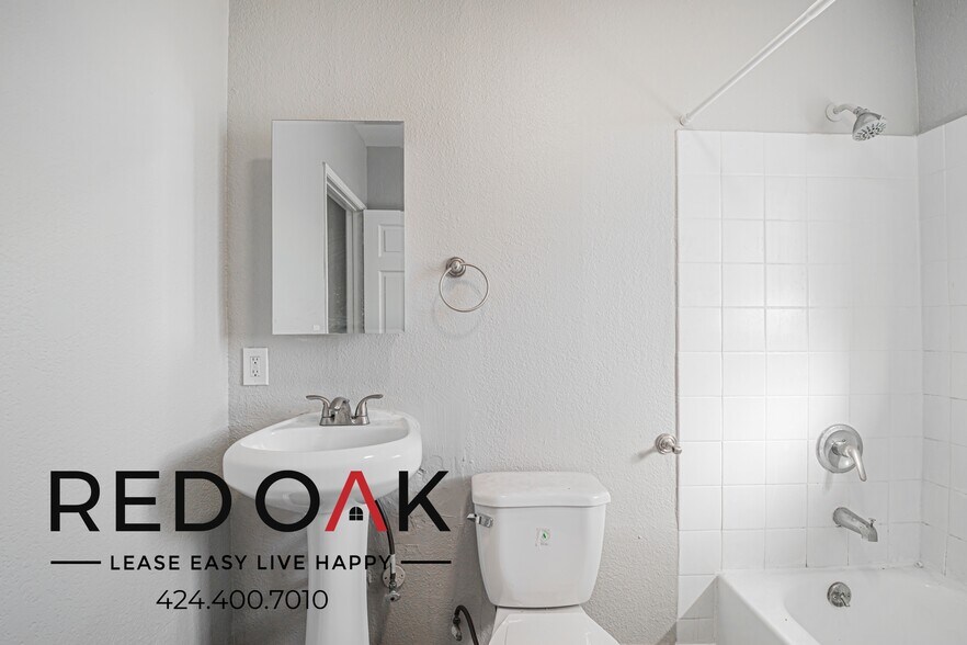 Building Photo - 227 E 52nd St