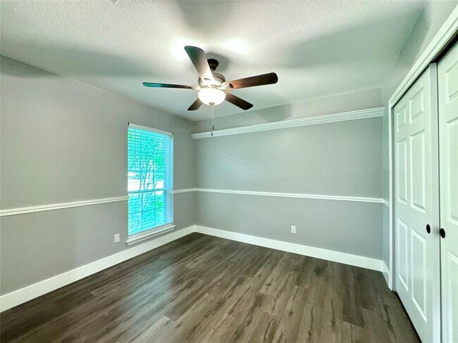 Building Photo - 1212 Leah Ln