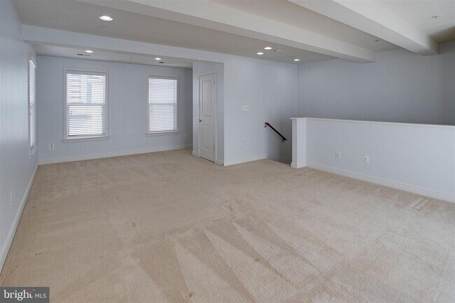 Building Photo - 4171 Rush St