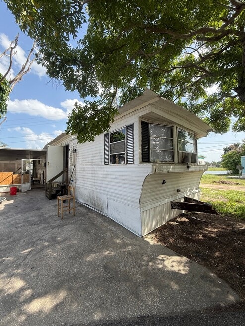 Building Photo - 920 Boardwalk Ln