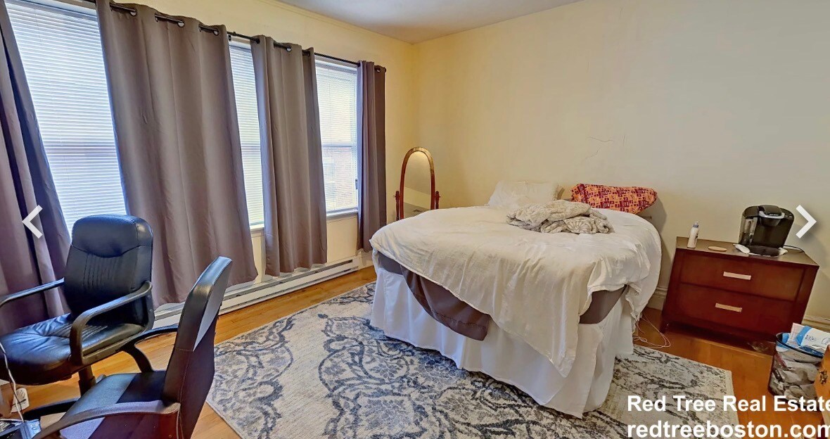 Building Photo - 1408 Beacon St