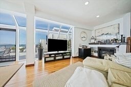 Building Photo - 62 Oceanside Dr