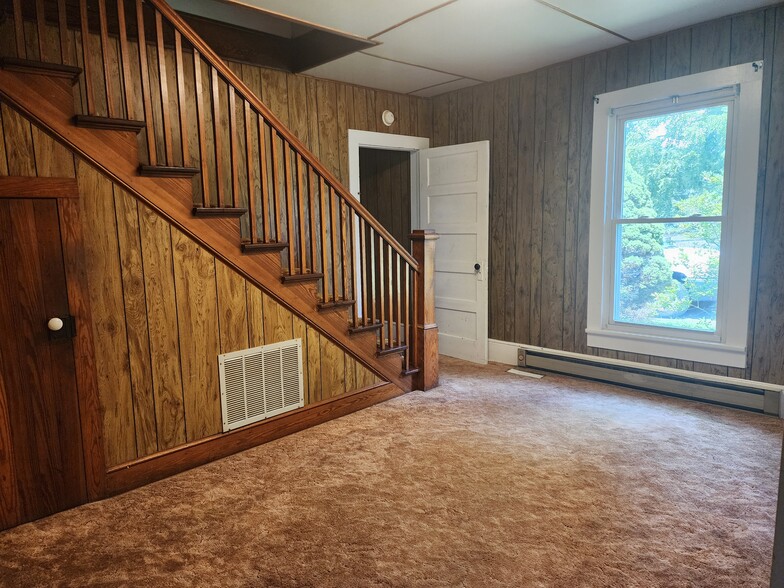 Bedroom - 6355 Quartz Ln