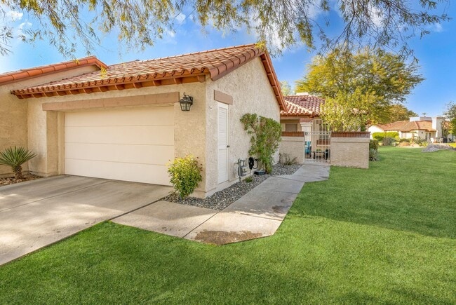 Building Photo - 117 Trento Cir