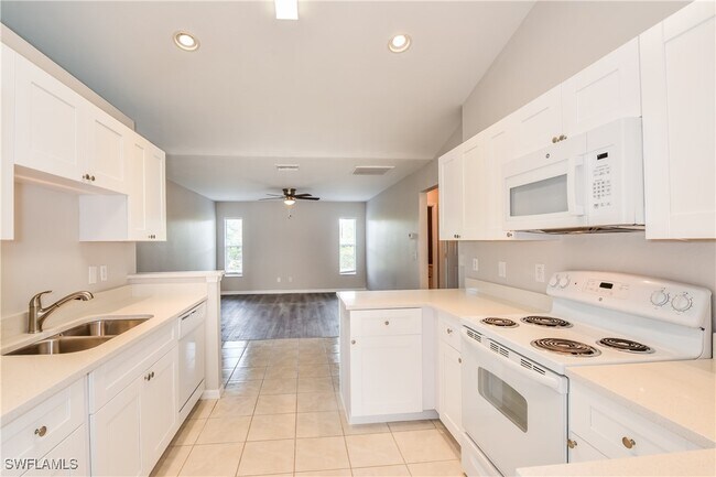Building Photo - 3220 51st St W