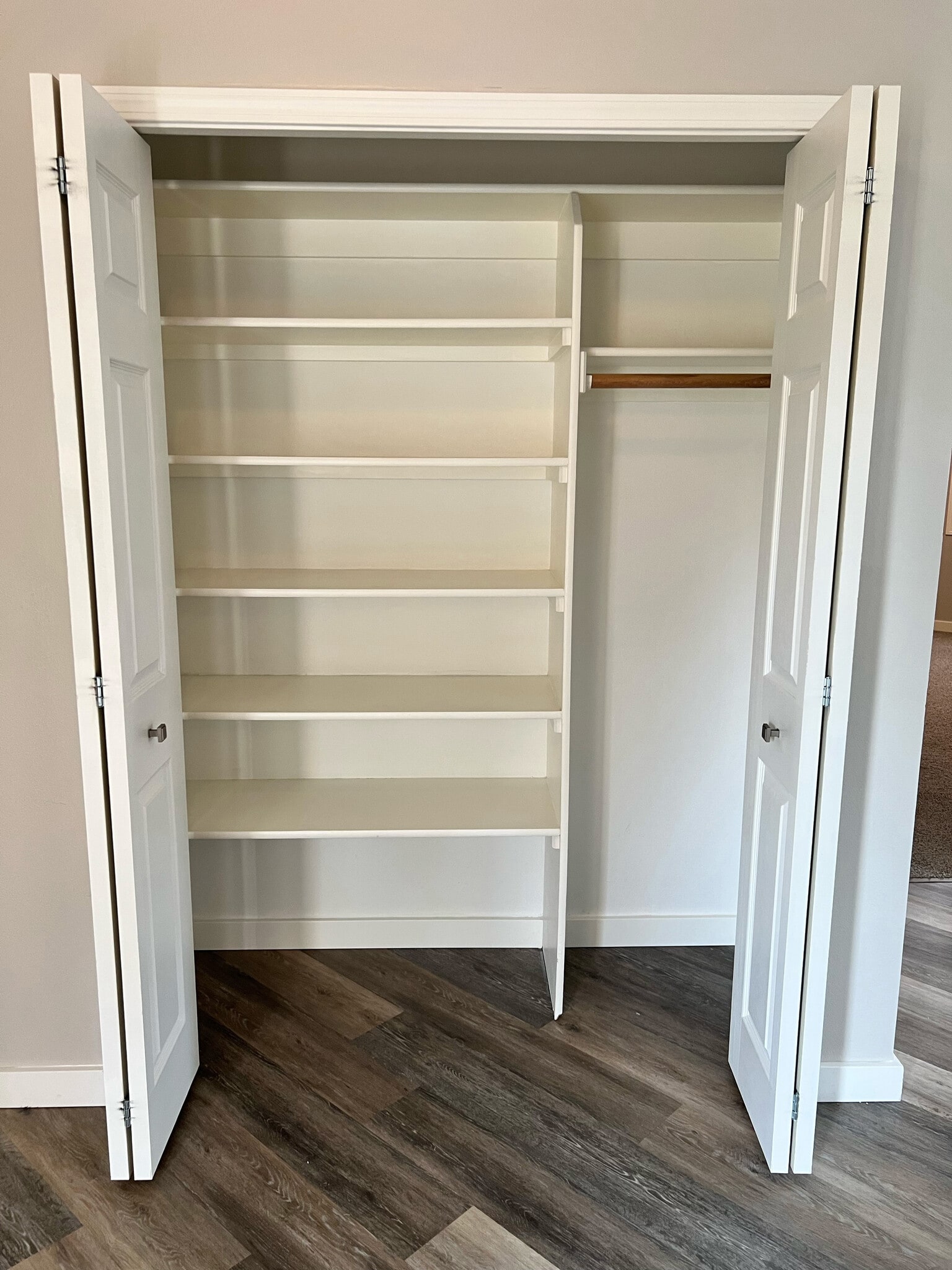 Entry Closet - 5358 Summerlake St SE