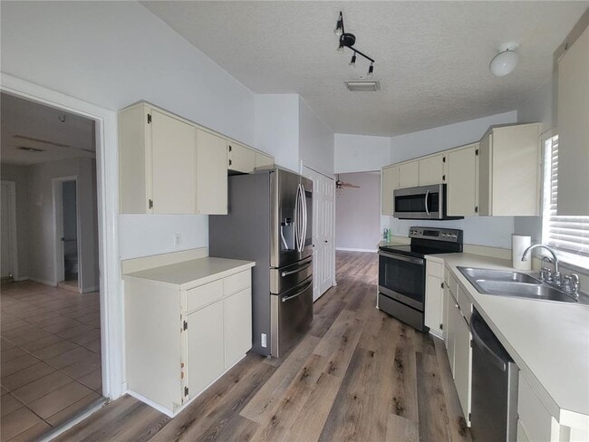 Building Photo - 9827 Dean Cove Ln