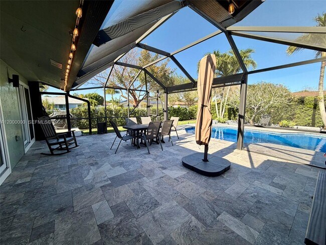 Building Photo - 5704 SW 116th Ave