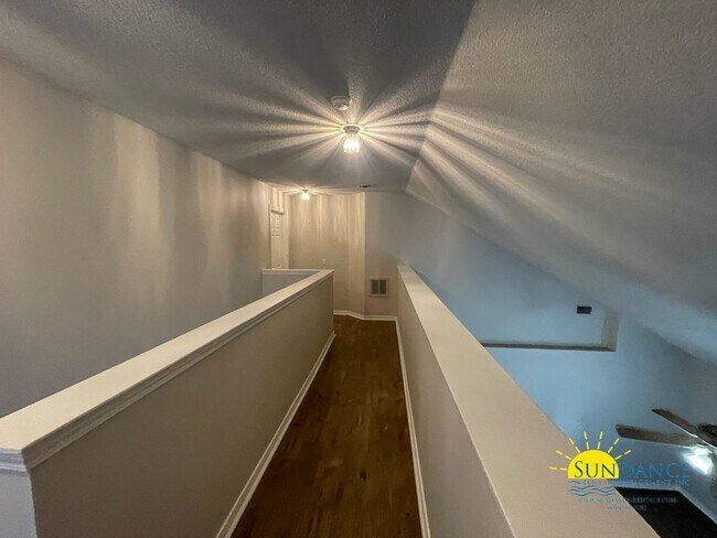 Building Photo - Prime Location and Stunning 4 Bedroom Home with Solar!