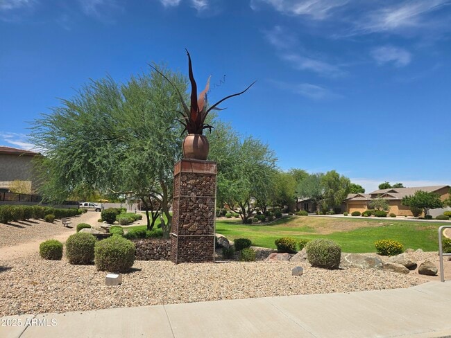 Building Photo - 1514 E Hummingbird Way