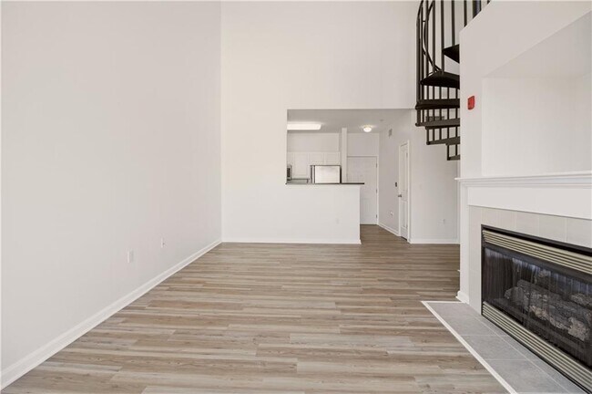 Building Photo - 1000 Providence Pl