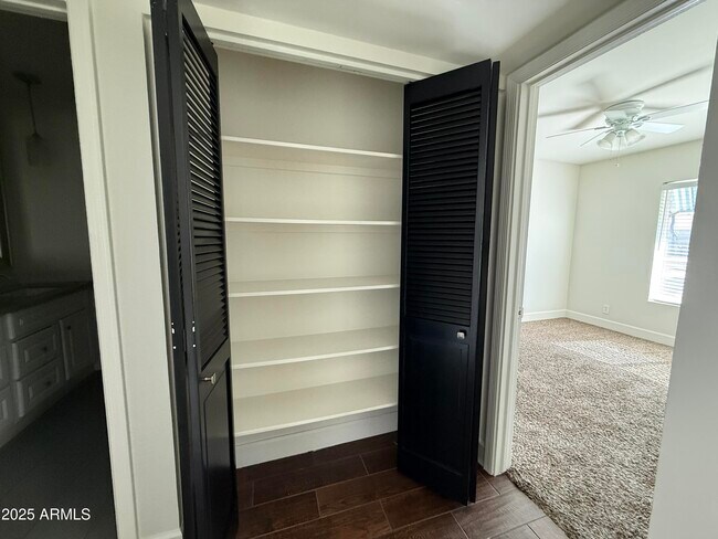 Building Photo - 8902 E Cholla St