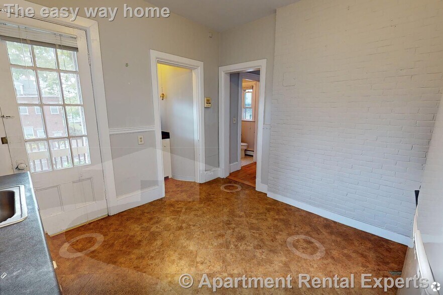 Building Photo - 63 Dana St