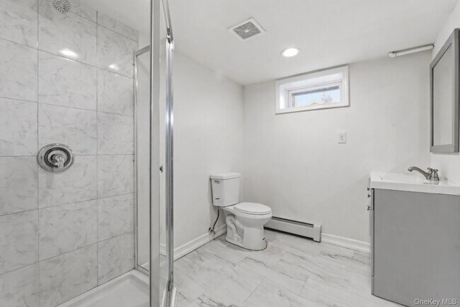 Building Photo - 1374 Prospect Ave