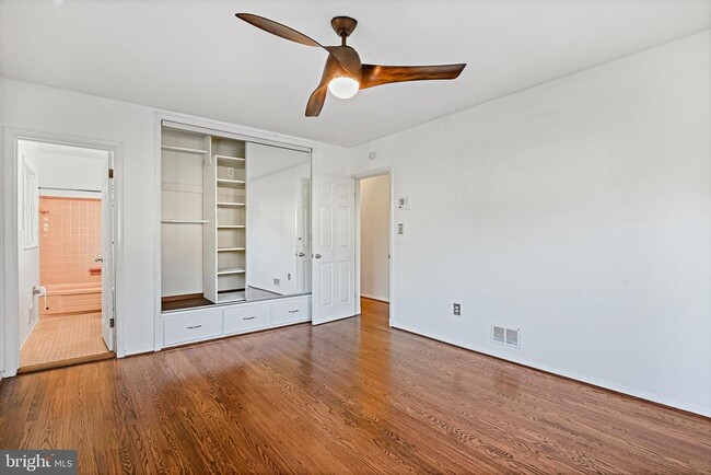 Building Photo - 1126 Ormond Ct