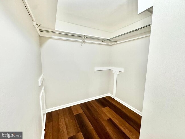 Building Photo - 39 S Turnberry Dr