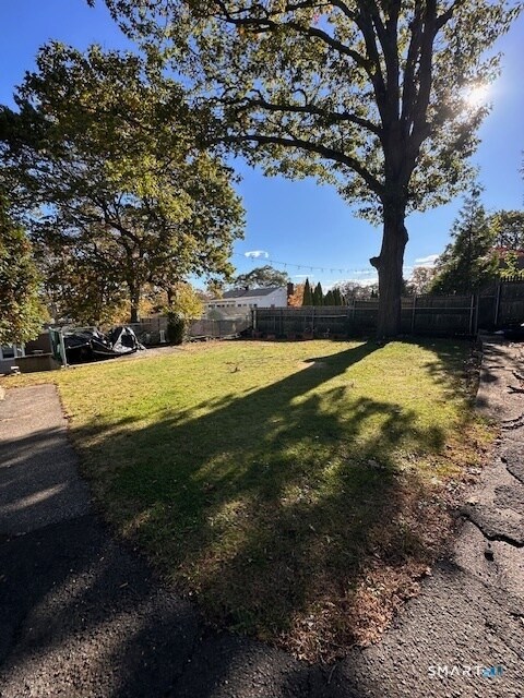 Building Photo - 131 Ruth St