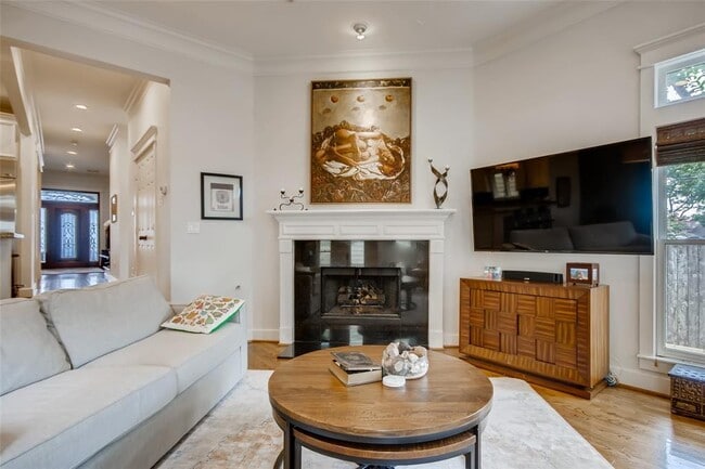 Building Photo - 1450 Lawrence St