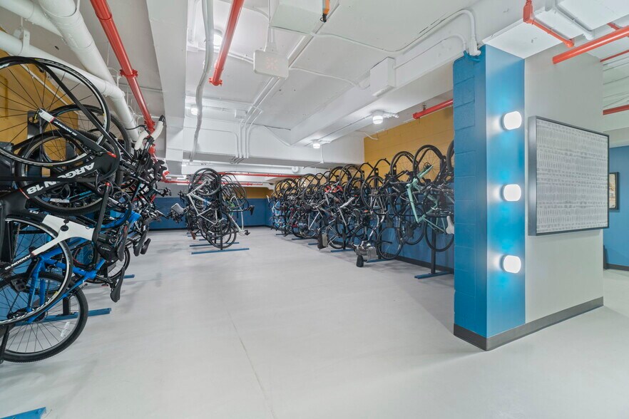 Building Photo - 925 N Fairfax St