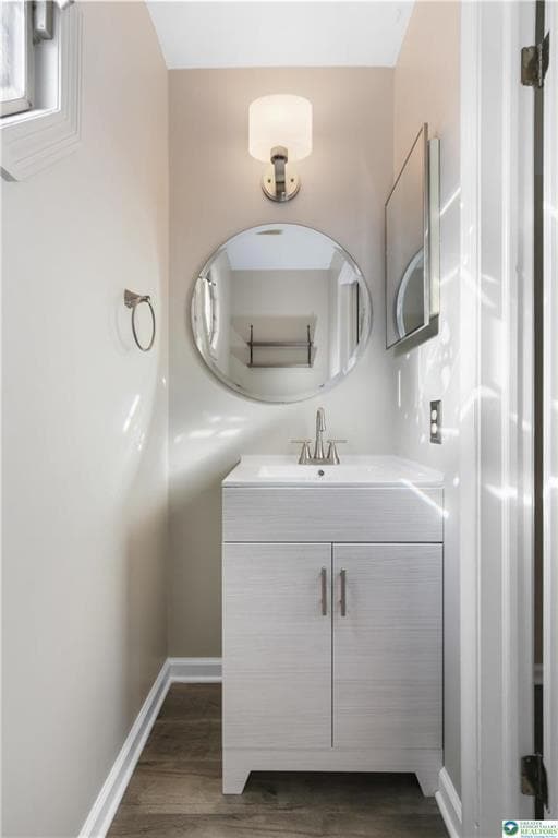 Building Photo - 1885 Redwood Dr