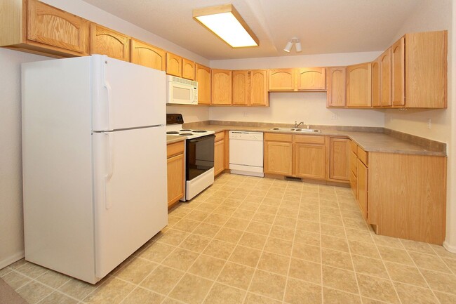 Building Photo - 4335 Otero Vista Point