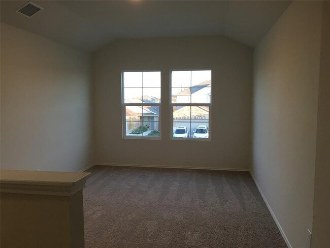 Building Photo - 255 Dorchester Dr