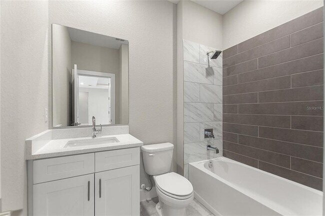 Building Photo - 3473 S San Mateo Dr