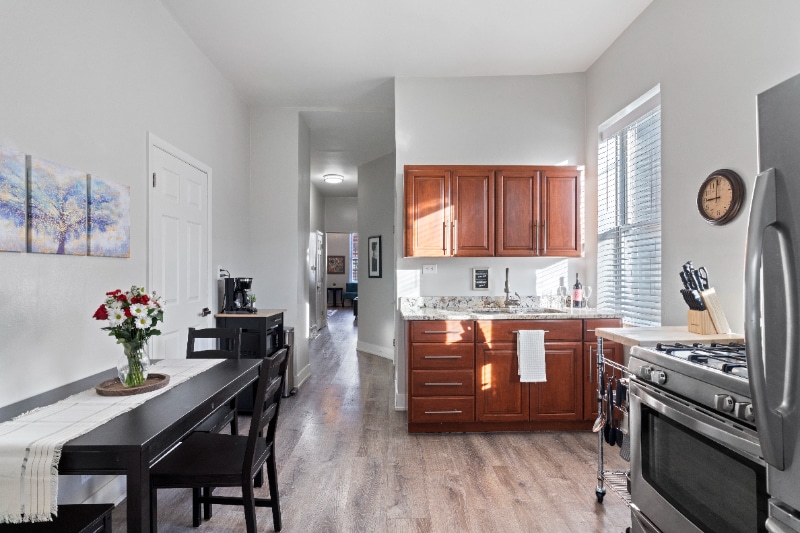 Building Photo - 2345 W 21st St