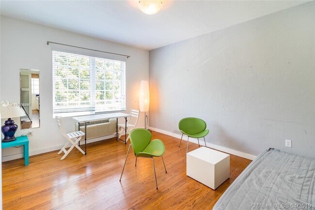 Building Photo - 741 15th St