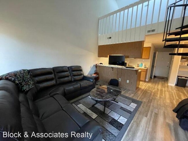 Building Photo - 1 br, 1 bath House - 3077 Huntleigh Drive
