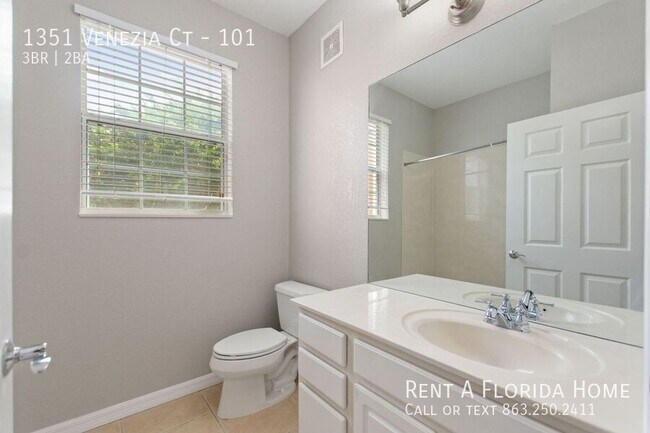 Building Photo - 1351 Venezia Ct