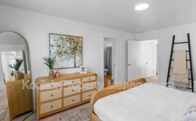 Building Photo - 226 W 925 N