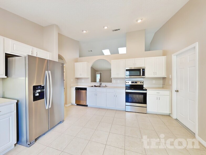 Building Photo - 95 Putter Dr