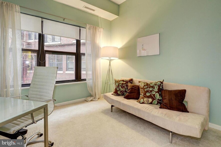 2nd bd - 1390 Kenyon Street NW