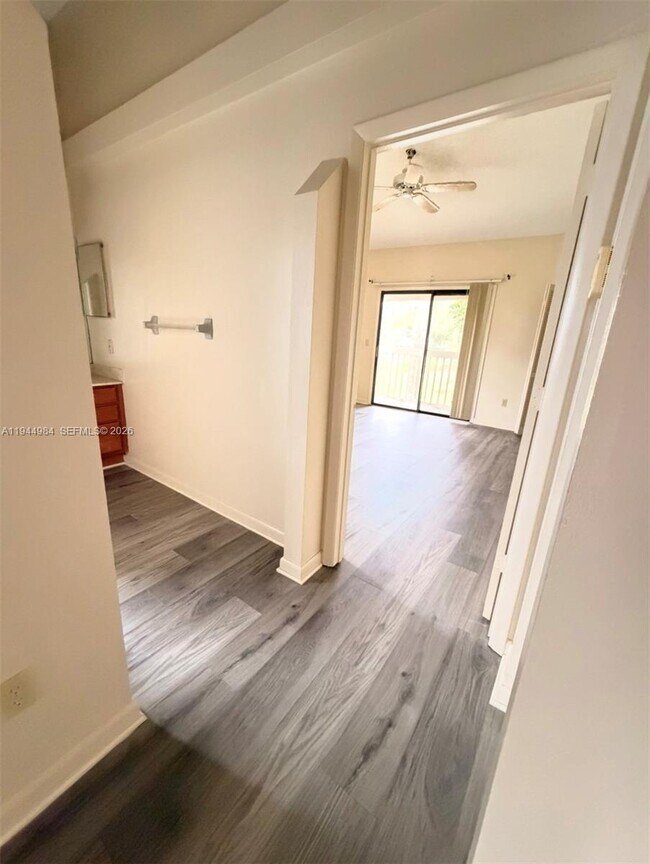 Building Photo - 13785 Bottlebrush Ct