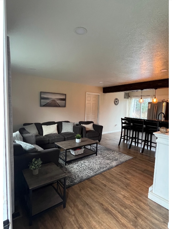 Building Photo - 48160 Rustic Ave