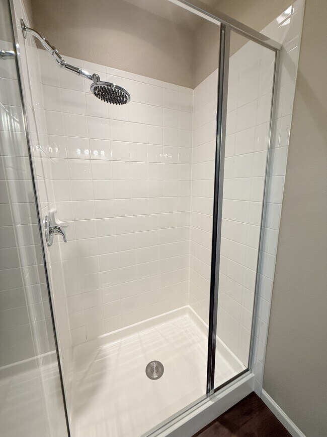 Building Photo - 257 Vela Pl