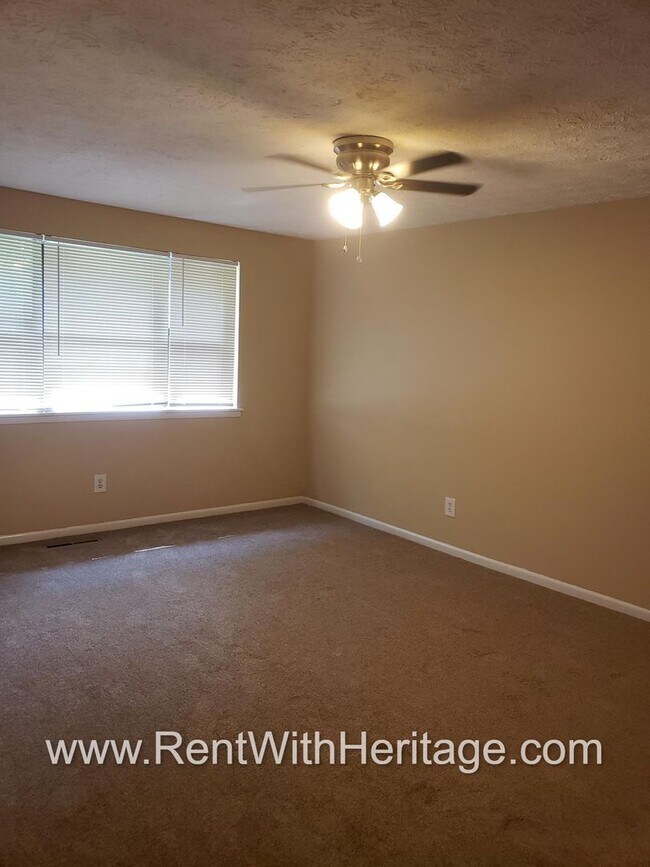 Building Photo - 4832 Timber Ridge Dr