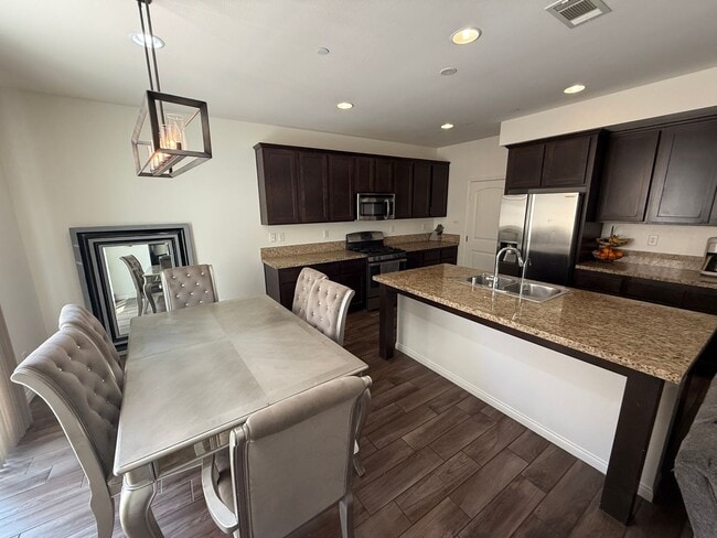 Building Photo - Charming 3-Bedroom Home in Gated Canyon Co...