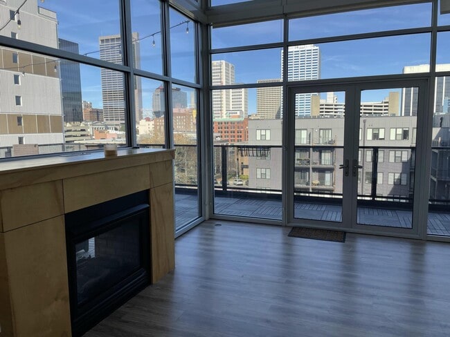 Building Photo - 199 S 5th St