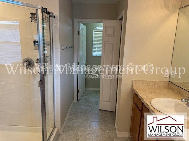 Building Photo - 1232 Willow Branch Dr