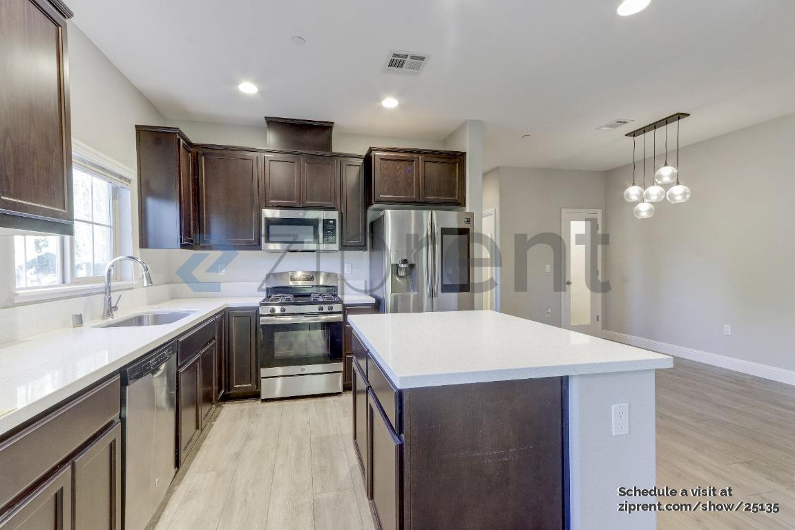 Building Photo - 1258 Detroit Ave