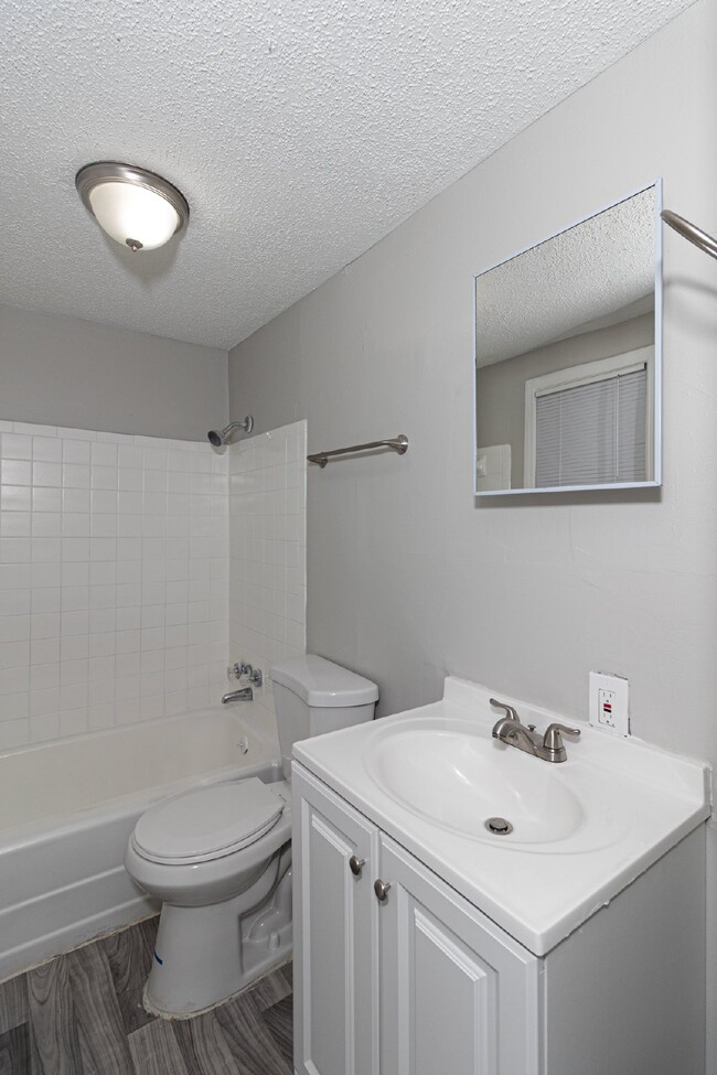 Building Photo - Cozy and Convenient 1-Bedroom Retreat near...