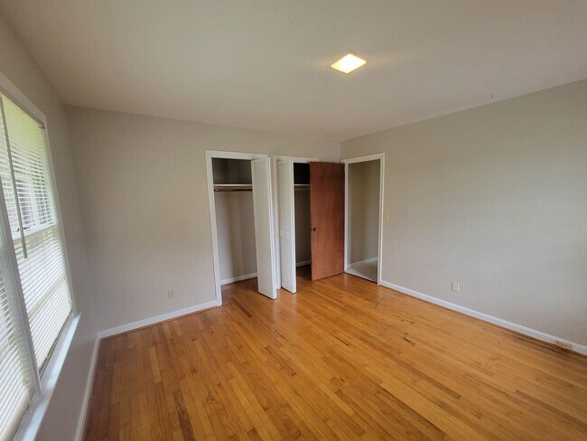 Building Photo - Hammond Hill - Aiken County
